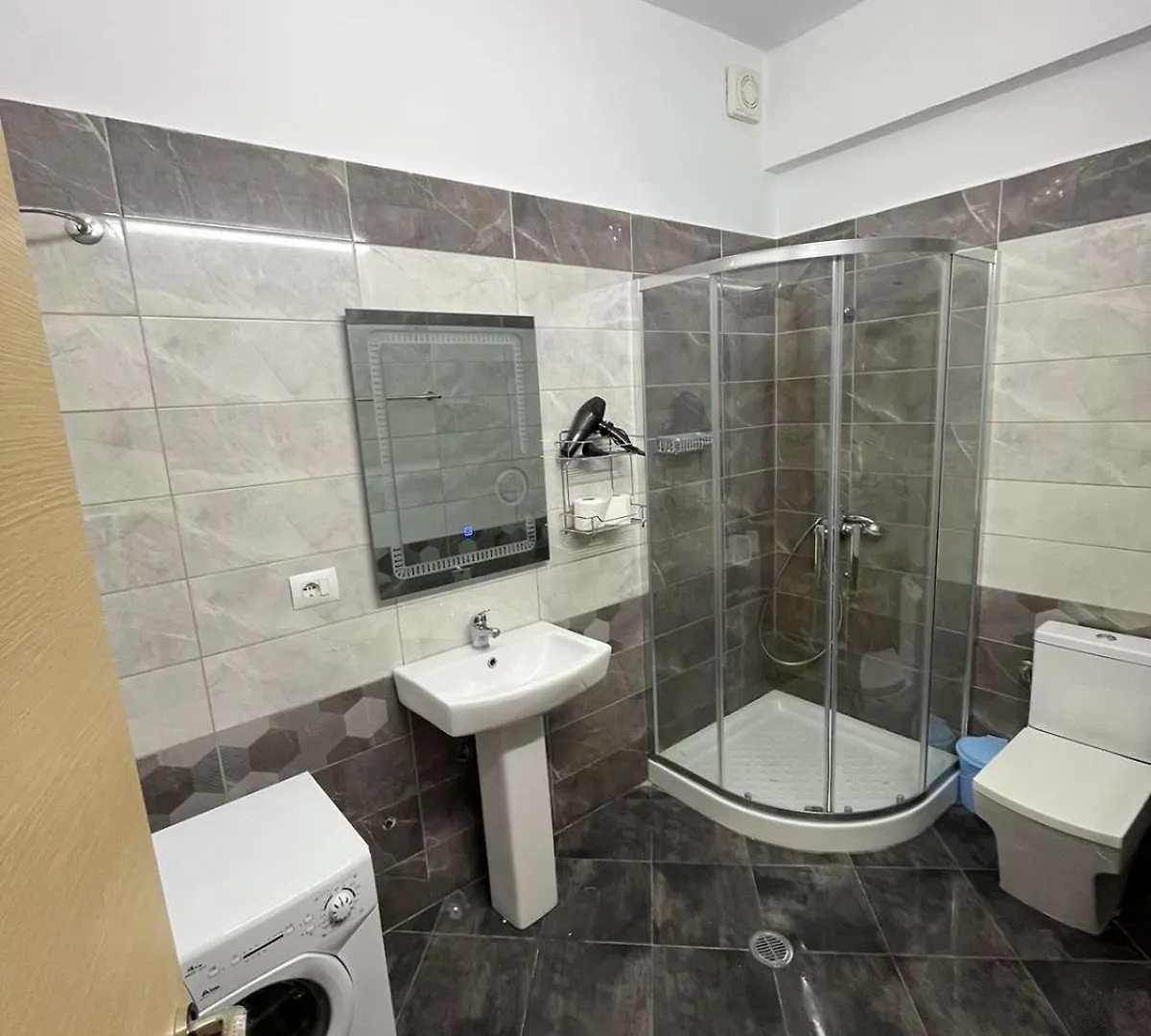 Neo Diamond Sea Apartment Sarande Albania